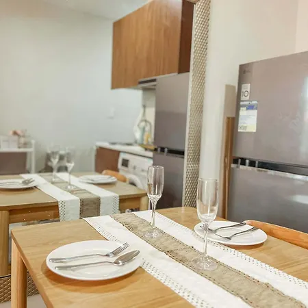 Condo At 16Th Floor Free Pool Access With Private Balcony