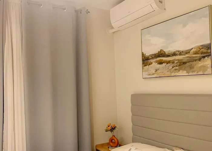 At 16th Floor Free Pool Access With Private Balcony Aparthotel