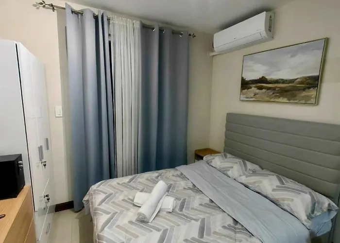 At 16th Floor Free Pool Access With Private Balcony Suba Basbas